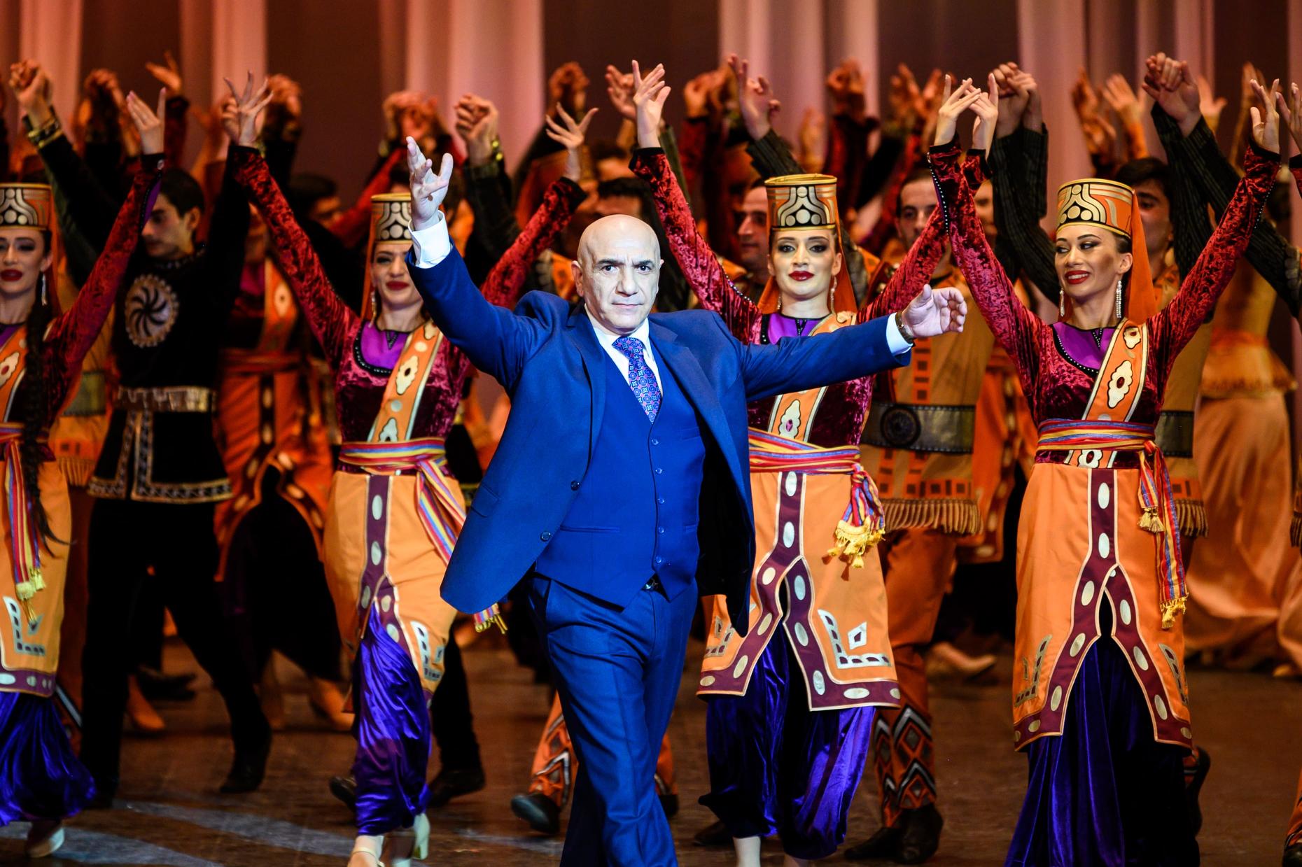 Armenian Dance Performance