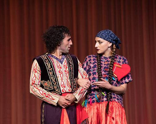 Նորույթյան վերնագիր